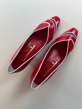 Vintage Cactus Red Leather  Kitten Heel Pumps - Size 7.5